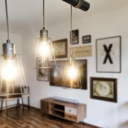 Inikama: Designer Apartment Im Gruenen - Netflix Rosengarten  Kültér fotó